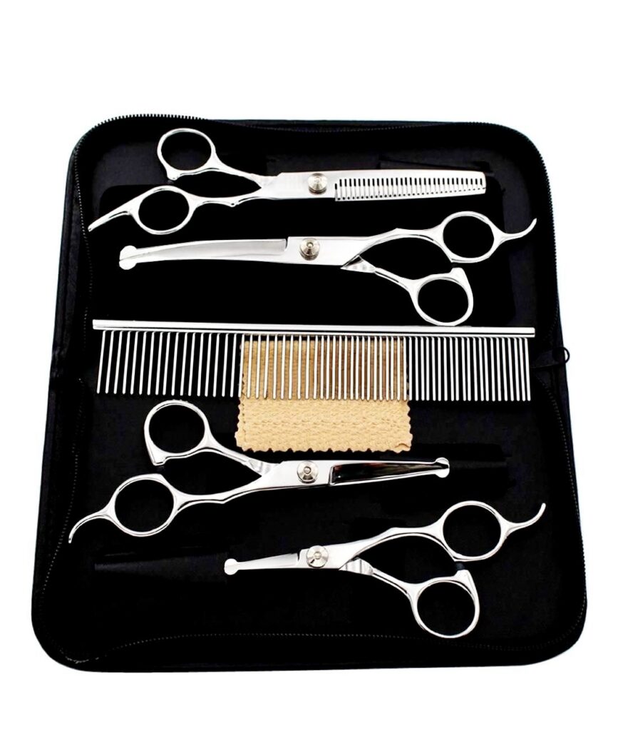 Pet grooming kit