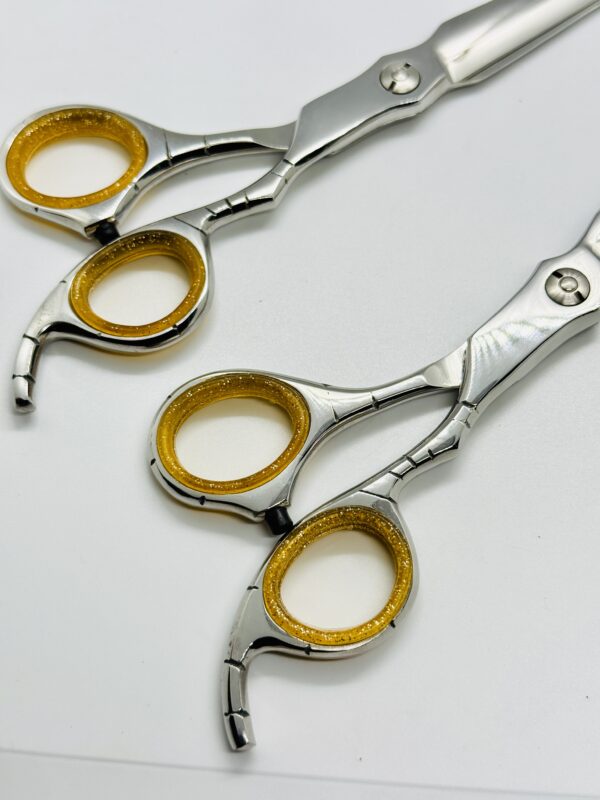 Shears hair